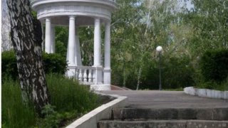 Беседка-памятник писателю Гончарову И.А.